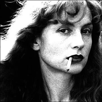 Isabelle Huppert incarne souvent des rles de femmes actuelles, aux interprtations troubles et provocantes. Dans lequel de ces films n'a-t-elle jamais jou ?