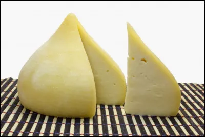 Quel est ce fromage espagnol au lait de vache en forme de sein ?