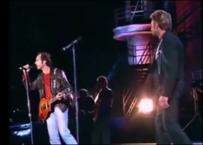 Qui chante "Je te promets" ?