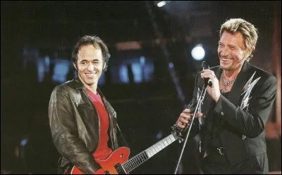 Qui chante "Hound Dog" ?