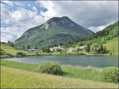 Comment appelle-t-on le plus souvent les habitants de Savoie ?