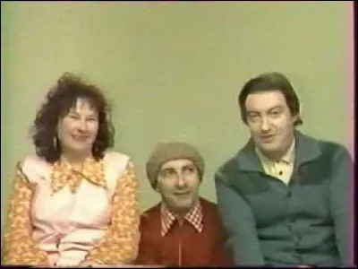 Quel groupe d'humoristes des années 90 venait de la Sarthe ?