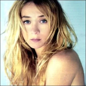 Sylvie Testud est une actrice camlon qui a le don de s'immerger totalement dans son rle, apprenant s'il le faut le langage des signes ou le japonais. Dans lequel de ces films n'a-t-elle pas jou ?