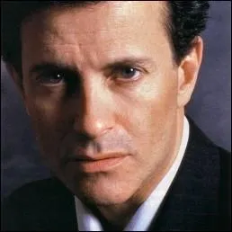 Francis Huster, d'abord marqu d'une image de hros romantique hrite de ses rles au thtre, est dsormais un acteur et ralisateur accompli. Dans quel film n'a-t-il pas jou ?