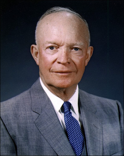 Dwight D. Eisenhower succède à Harry S. Truman en 1953 pour deux mandats. Qu'est-ce qu'il n'a pas fait ?