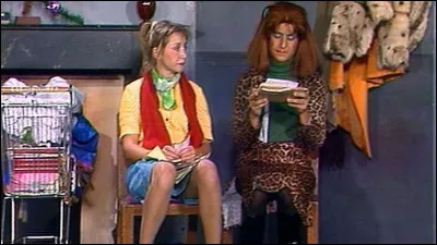 Dans quel film et pièce de théâtre peut-on entendre "C'est cela, oui" et "Oh, une serpillère, c'est gentil Thérèse !" ?