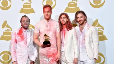 En 2014, le groupe gagne un Grammy Awards en 2014 pour "Radioactive". Et pour l'occasion, avec quel rappeur ont-ils fait la reprise de la chanson ?