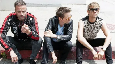 Dans quelle s&eacute;rie le groupe a chant&eacute; &agrave; la fin de cette s&eacute;rie, la chanson "The Void" ?