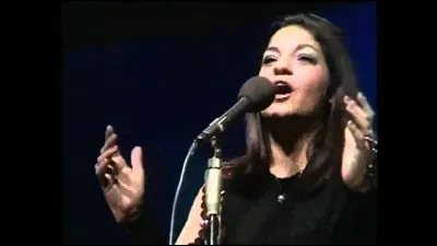 Cette chanteuse a remporté, pour la France, le Grand Prix du Concours Eurovision de la chanson 1969, avec la chanson "Un jour, un enfant" : c'est ... Boccara.