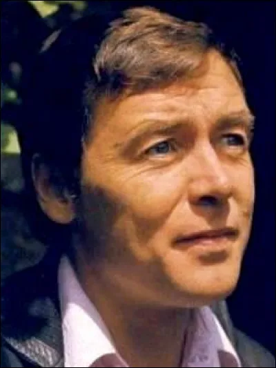 Ce chanteur, célèbre pour avoir interprété "Le Ciel, le Soleil et la Mer", tube de l'été en 1965, c'est ... Deguelt.