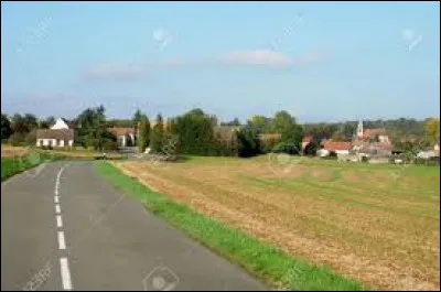 Petit tour en Île-de-France, à Longuesse. Village du parc naturel régional du Vexin français, dans la vallée de l'Aubette de Meulan, elle se situe dans le département ...