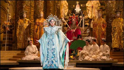 Année : 1926
Compositeur : Giacomo Puccini
Langue originale : italien 
Personnages : Altoum, Pang, Calaf...
Mots-clés : Pékin, prétendant, énigmes, aveugle...
Quel est le titre de cet opéra ?