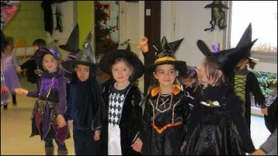 Il met les pieds dans le plat !