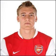 De quelle nationalit est ce joueur d'Arsenal ?