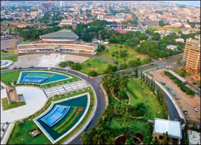 De quel pays Lomé est-elle la capitale ?