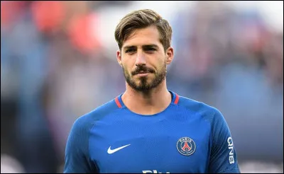 Retrouvez l'identité de ce footballeur !