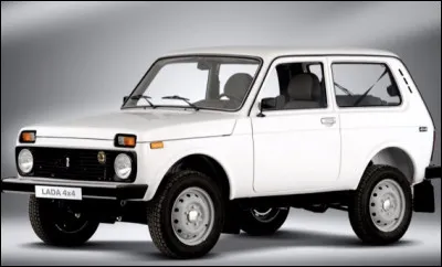 Quel est ce mod&egrave;le rustique &agrave; quatre roues motrices du constructeur russe Lada ?