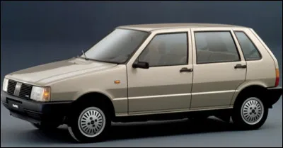 Quel est ce mod&egrave;le populaire du constructeur italien Fiat ?