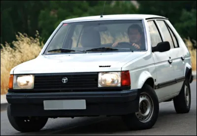 Quelle est cette berline compacte de la marque Talbot ?