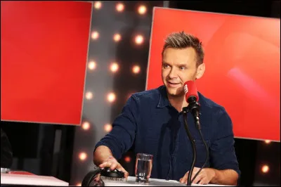 Quel métier Jeanfi Janssens exerçait-il avant de devenir humoriste ? Il en parle beaucoup durant l'émission des Grosses Têtes