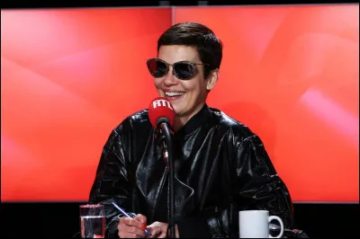 Quelle Grosse Tête imite parfaitement Cristina Córdula ?