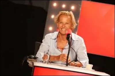 De quel pays Christine Ockrent vient-elle ? Les Grosses Têtes se tournent vers elle chaque fois qu'il y a une question concernant ce pays ?