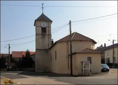 Voici l'église de la Présentation-de-la-Sainte-Vierge de Germonville. Commune Meurthe-et-Mosellane, elle se situe dans l'ancienne région ...