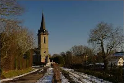 Voici l'église Saint-Christophe de La Bazoque. Commune Ornaise, dans le bocage flérien, elle se situe dans l'ex région ...