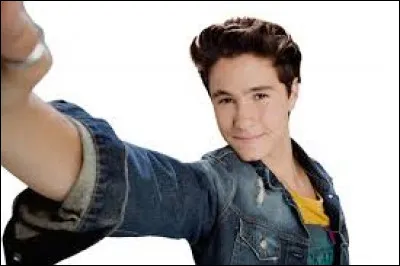 Quel personnage est secrètement amoureux de Luna ?