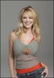 Elle y incarne une jeune fille qui a la tête dans les étoiles ?