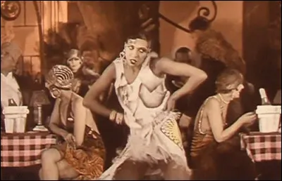 1930 > "La petite Tonkinoise" connaît un succès populaire immense grâce à son interprète [...]. Mais d'où vient ce fameux "Tonkin" ?