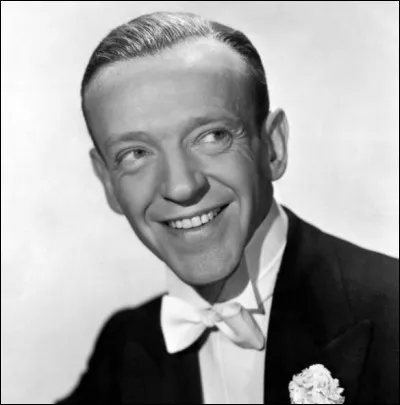 Ce danseur, acteur et chanteur américain, qui a joué dans "Broadway qui danse", "La Mélodie du bonheur", "Tous en scène", se prénomme ...