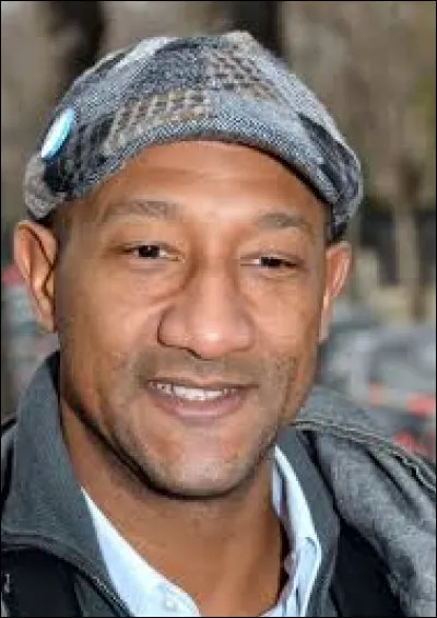 Il est bien connu pour ses rôles dans "Taxi".