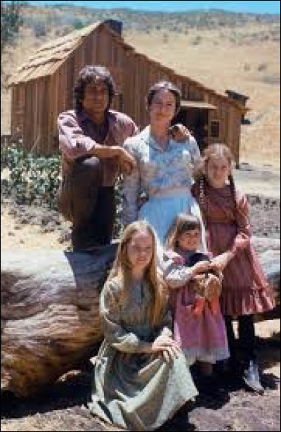 Dans la série "La Petite Maison dans la prairie", dans quelle localité la famille Ingalls s'installe-t-elle ?