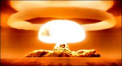 Qui est considéré comme le ''père'' de la bombe atomique ?