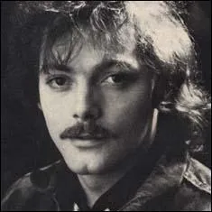 Patrick Dewaere a longtemps fait figure de jeune premier, fragile, violent et tourment. Dans quel film n'est-il pas apparu ?