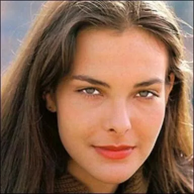 Carole Bouquet a toujours dsesprment cherch  faire oublier sa beaut. On ne l'a jamais vu dans :