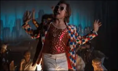 Comment s'appelle la chanson qu'Elton John et John Reid chantent dans le film ?
