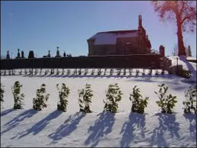 Commune Corr&eacute;zienne, travers&eacute;e par la M&eacute;ridienne verte, Saint-&Eacute;tienne-la-Geneste se situe dans l'ancienne r&eacute;gion ...