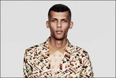 Stromae et  ont interprété "La Pluie".