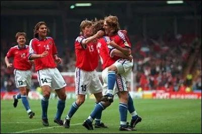 Quel joueur n'a pas fait partie de l'épopée tchèque (finale perdue face à l'Allemagne) lors de l'Euro 1996 ?