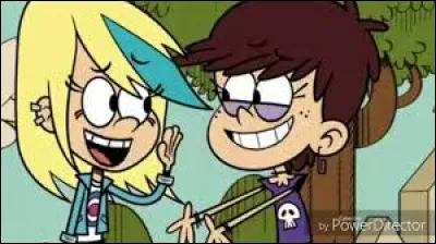 Quelle fille appelle fréquemment ses membres de sa famille "mec" ?