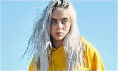 Quelle est sa couleur de cheveux naturelle ?