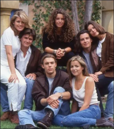 Comment s'appelle la suite « d'Hélène et les Garçons » ?