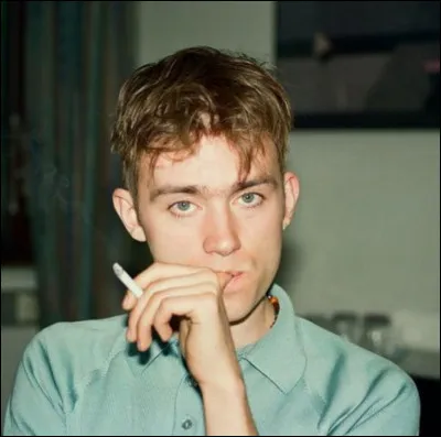 Pour finir, quel est le nom de cet homme, chanteur de Gorillaz et ex chanteur de Blur ?