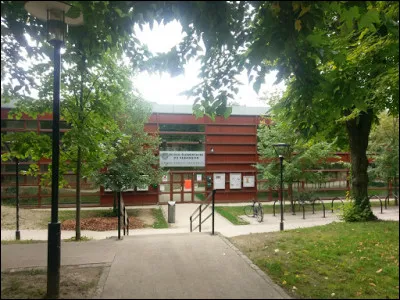 Comment se prénomme le fondateur de l'école du Parangon et le maire de Joinville-le-Pont de 1875 à 1878 ?