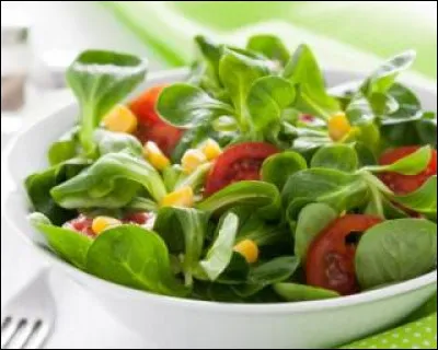 Accompagnée d'une petite salade de...