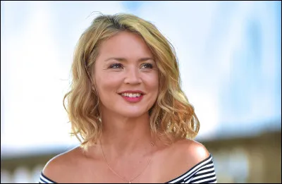Avec quel autre acteur, et client de chez ASK, Virginie Efira sort-elle ?