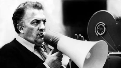 Ce cinéaste italien, qui a réalisé "la Strada", la "Dolce Vita", Huit et Demi", se prénomme ...