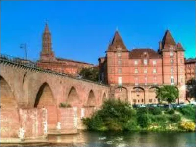 Chassez l'intrus(e)...